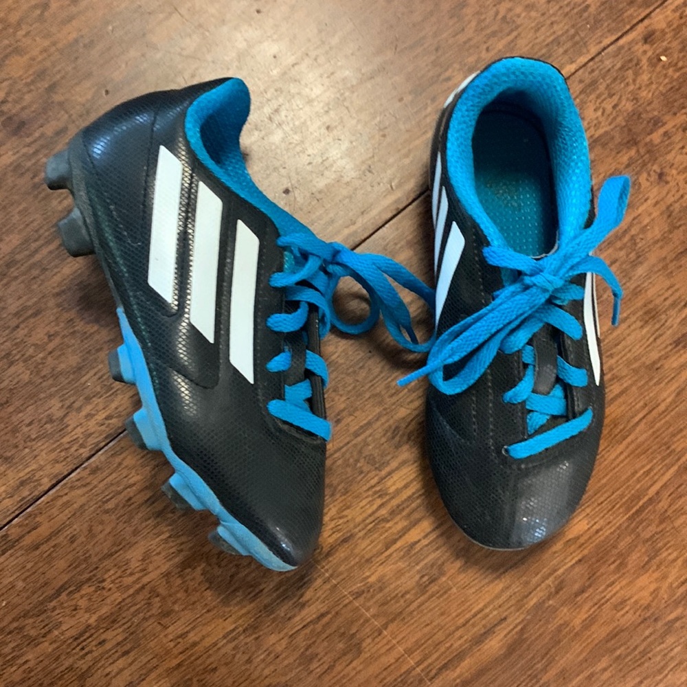 Adidas soccer cleats size 11.5